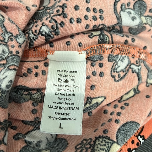 LuLaRoe Women’s Minnie Mouse Disney Irma vacation Party tee Shirt Top size L - Picture 7 of 7